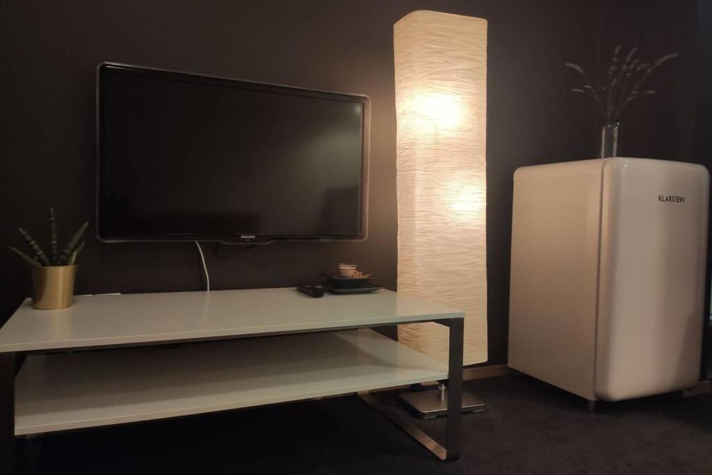 Studio Apartment "Iris" Ptuj Bagian luar foto